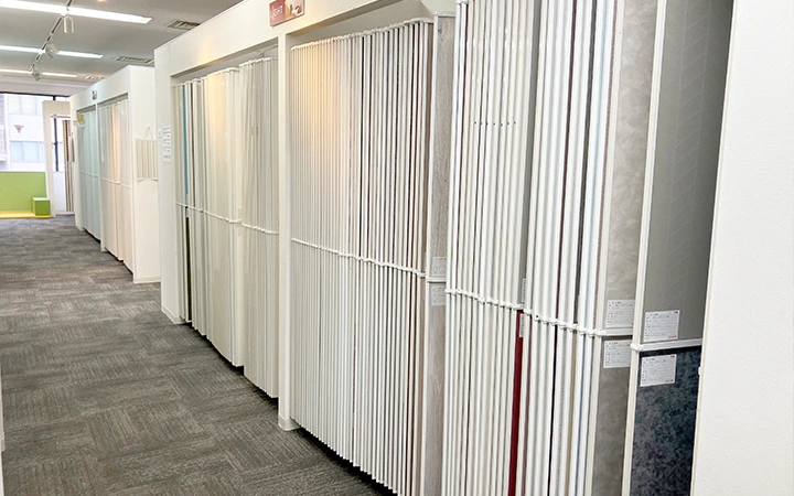 大阪ショールーム　壁紙の現物展示