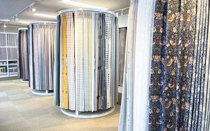 仙台ショールーム　カーテンの現物展示