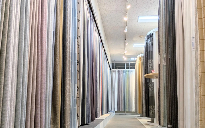 仙台ショールーム　カーテンの現物展示