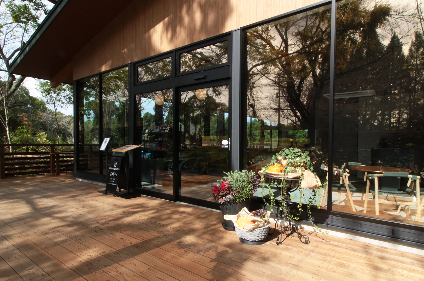 リソルの森Dear Wan Terraceのエントランスです