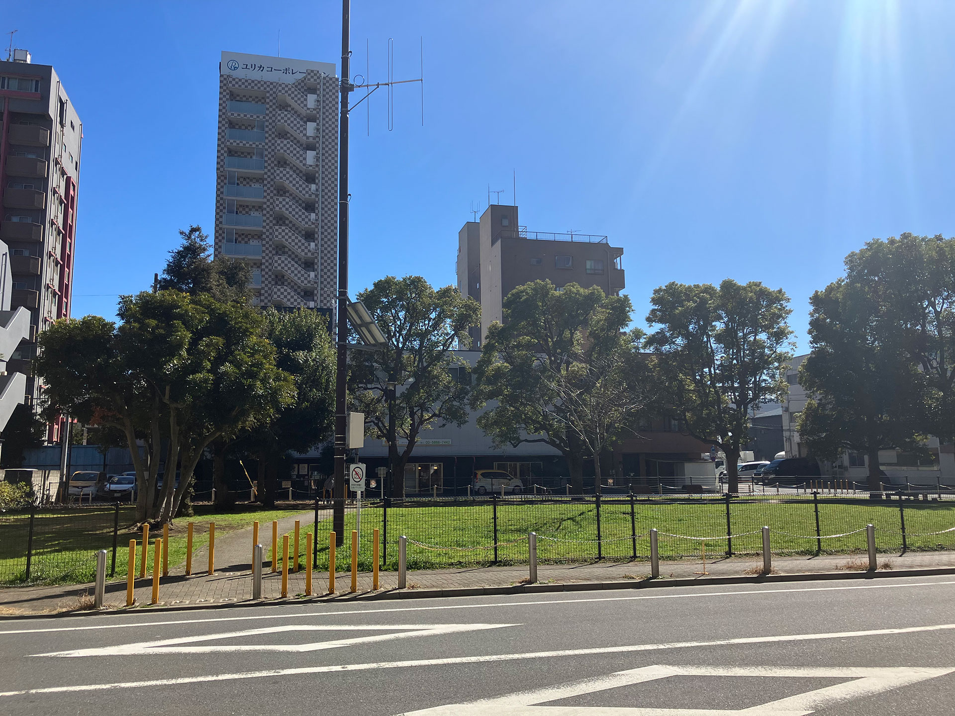 KLZビル外観（北側公園）