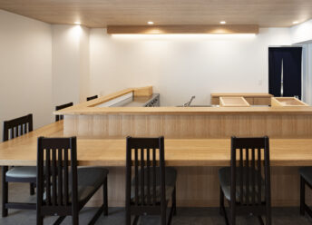 某鮨店：サムネイル