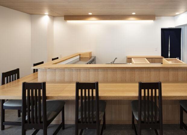 某鮨店：サムネイル