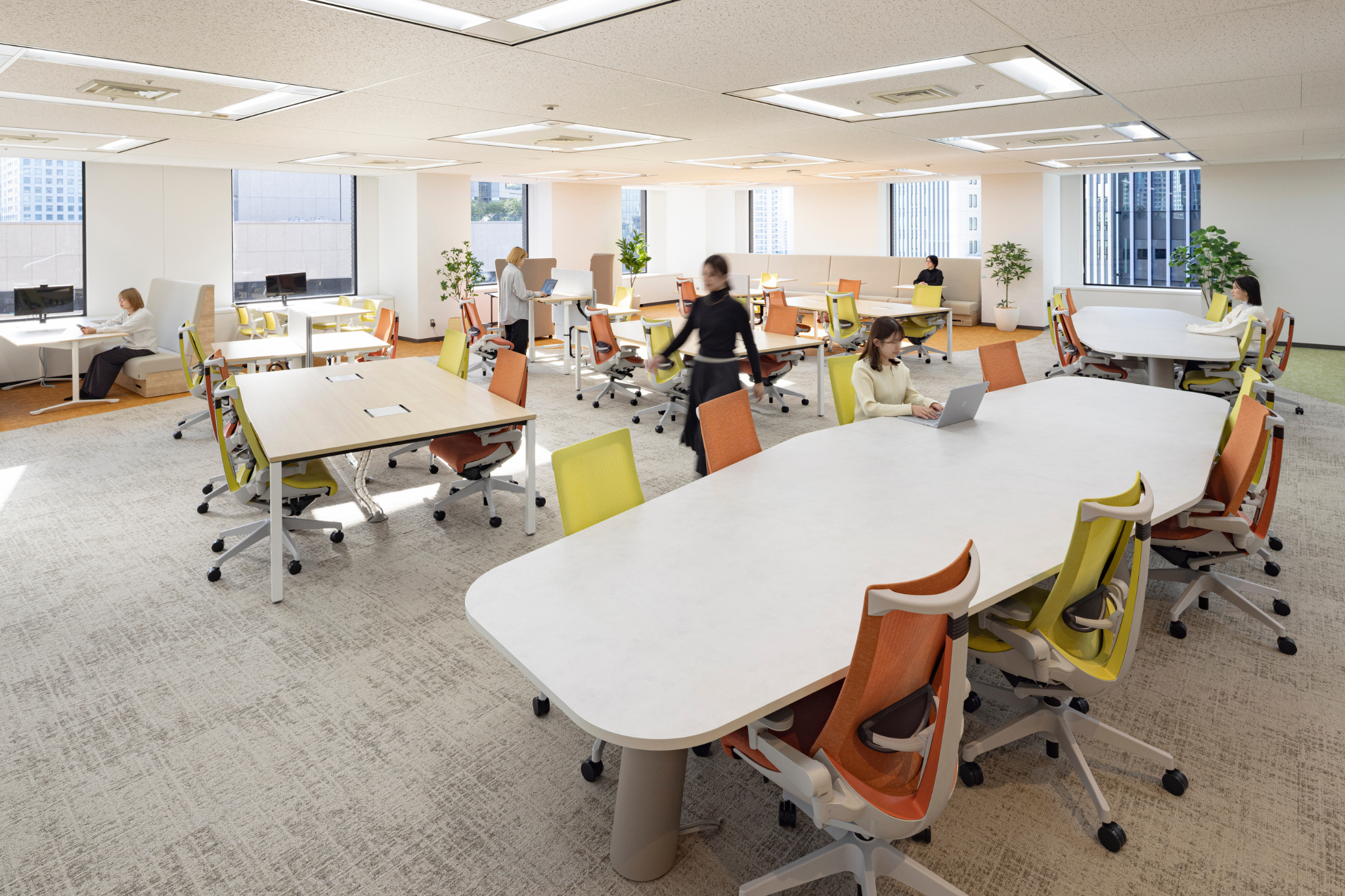 商船三井興産株式会社の執務スペース