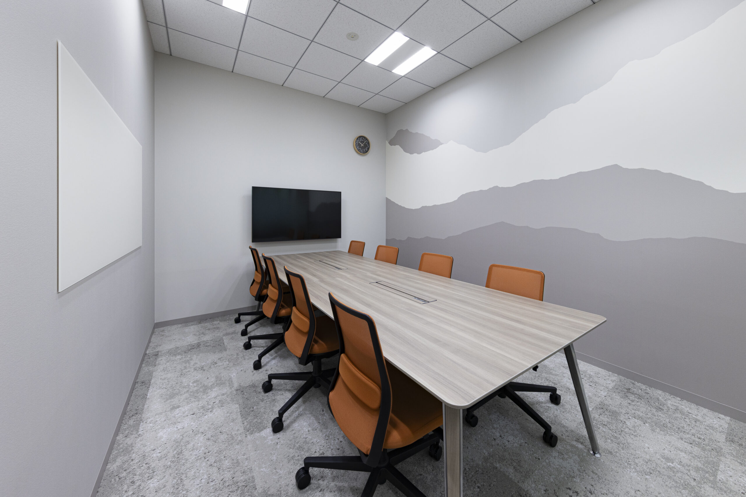 某外資系総合商社の会議室