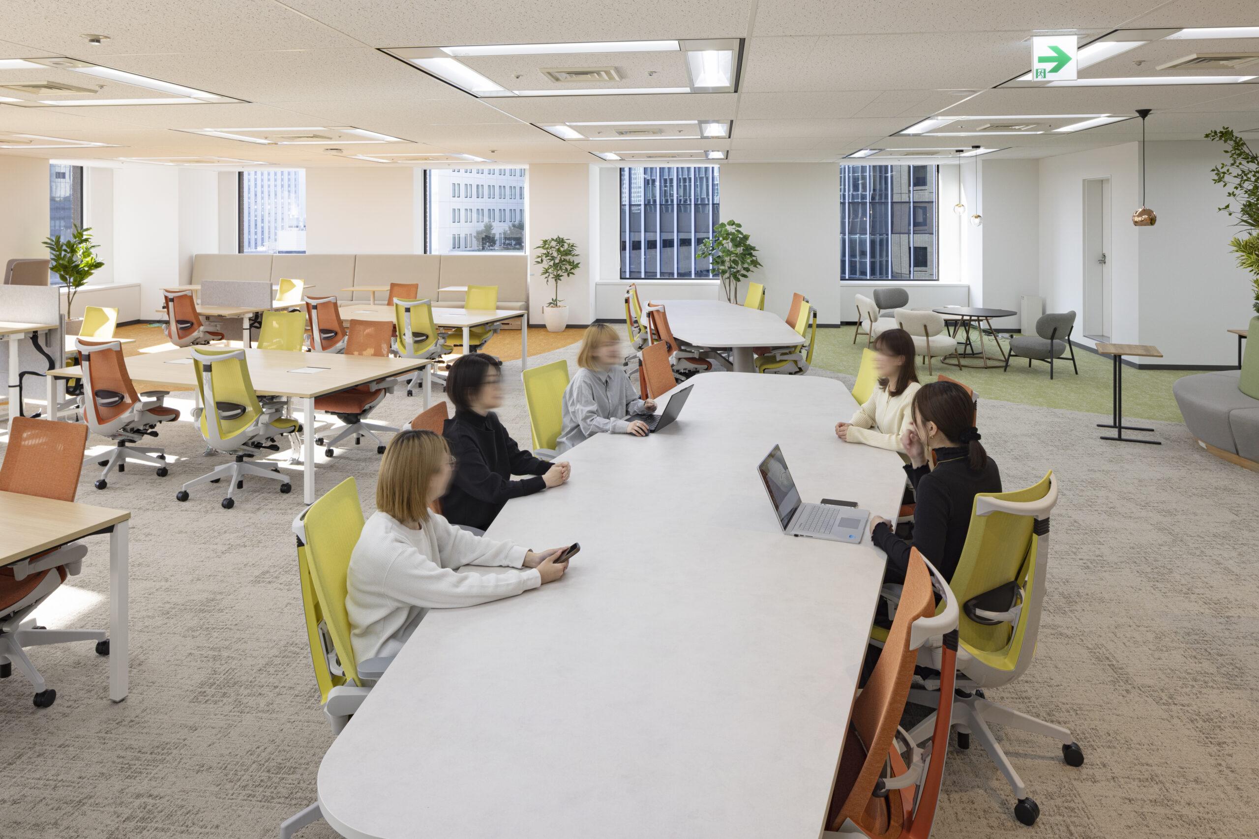 商船三井興産株式会社の執務スペース