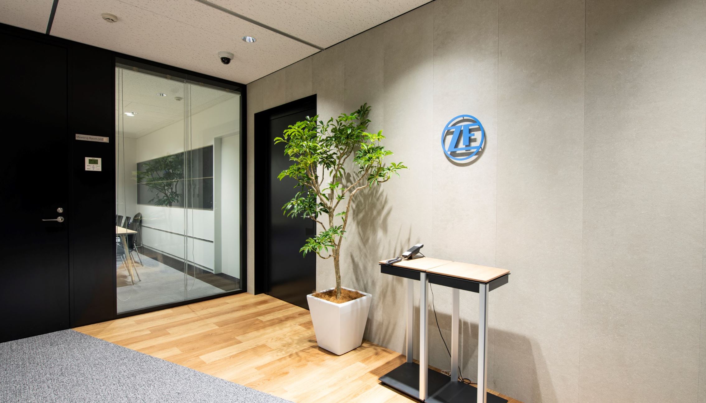 ゼット・エフ・ジャパン株式会社 | デザイン事例 | オフィス移転・内装