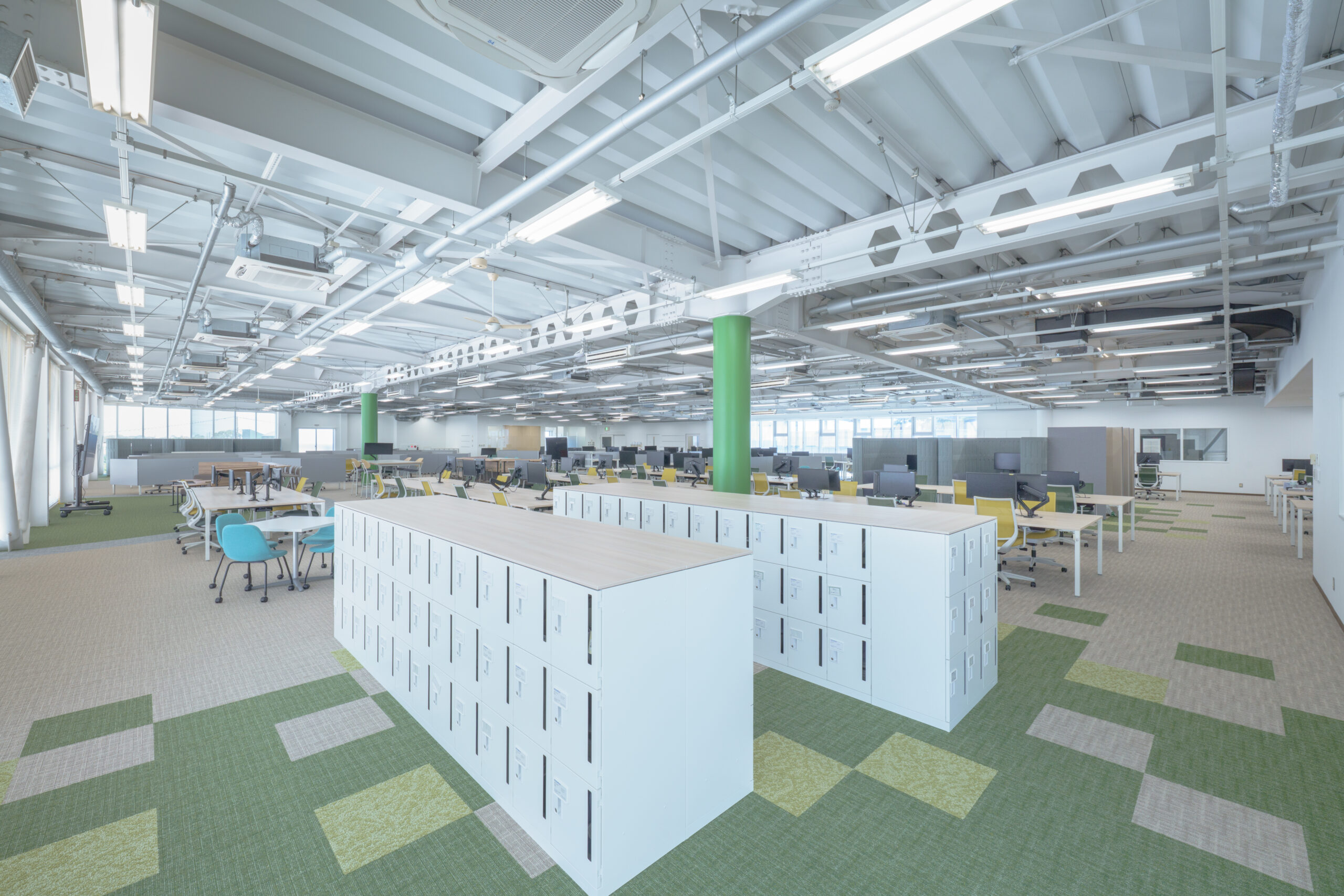 ミネベア アクセスソリューションズ株式会社の執務室