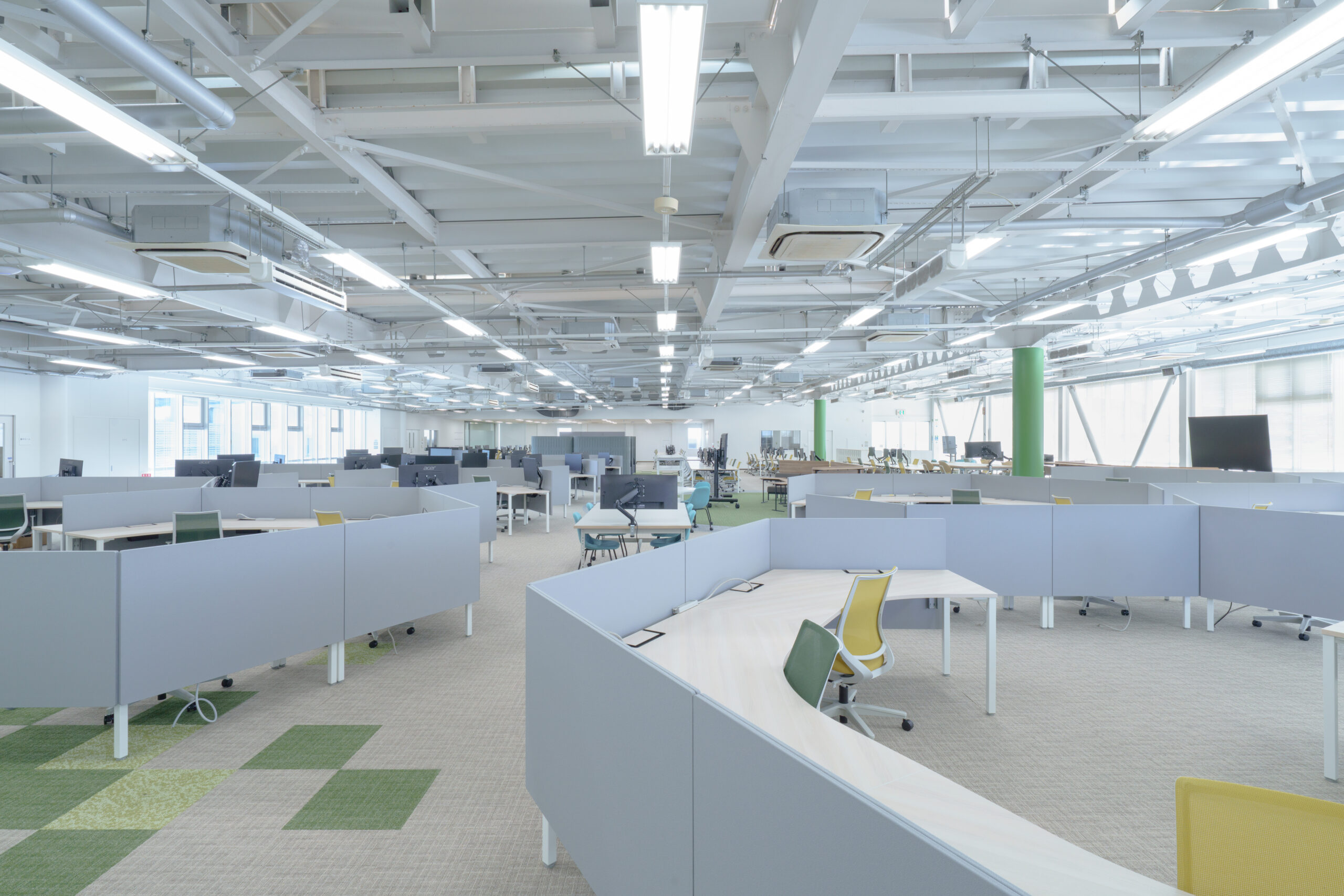 ミネベア アクセスソリューションズ株式会社の執務室