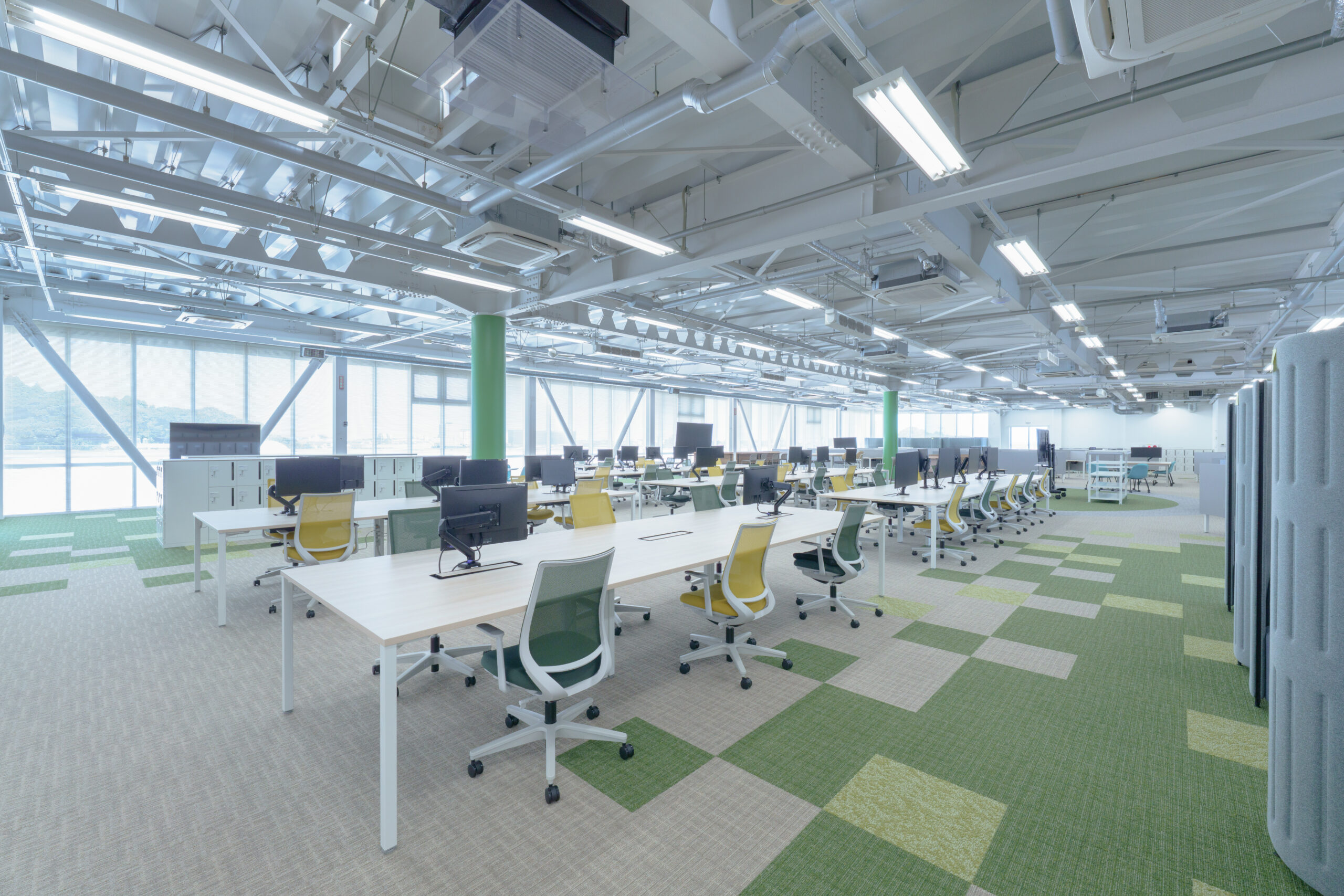 ミネベア アクセスソリューションズ株式会社の執務室